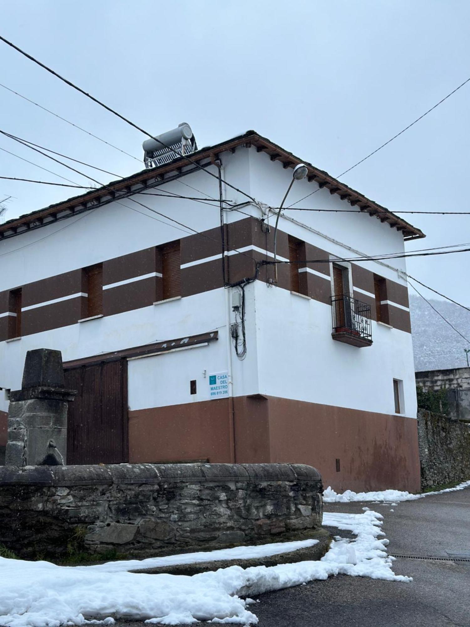 La Casa Del Maestro Villa Rabanal Bagian luar foto