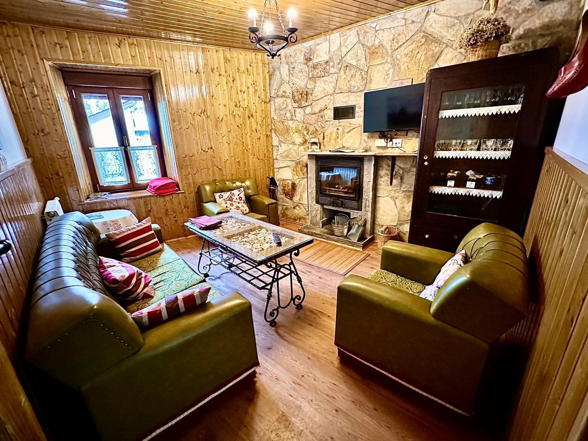 La Casa Del Maestro Villa Rabanal Bagian luar foto